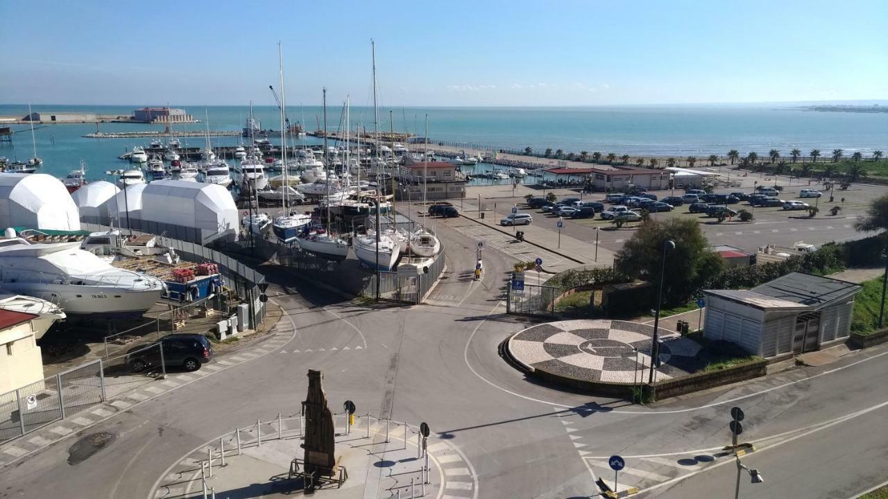 Casa Chiara Imbarco Isole Tremiti Villa Termoli Exteriör bild