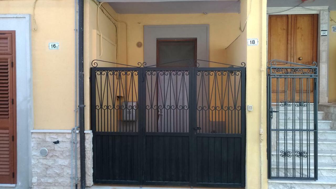 Casa Chiara Imbarco Isole Tremiti Villa Termoli Exteriör bild